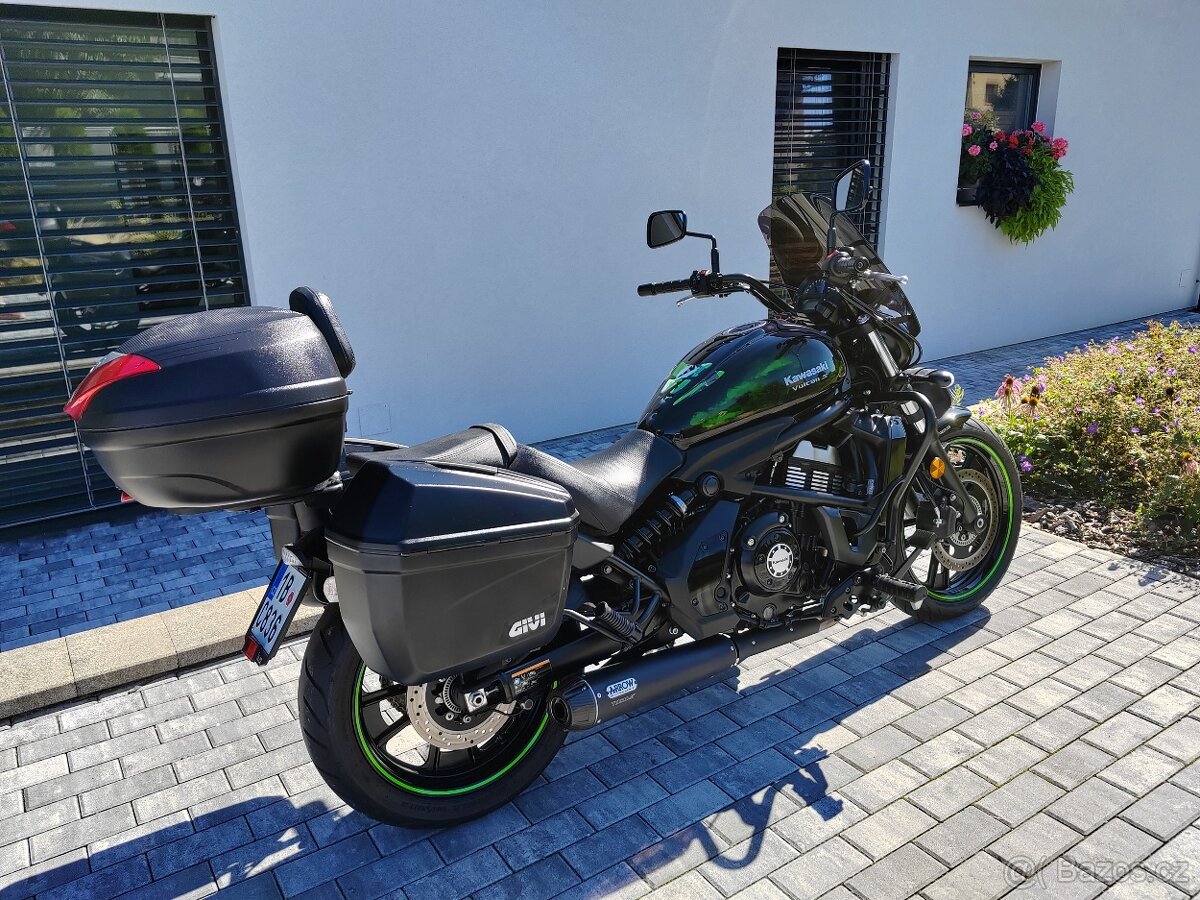 Kawasaki Vulcan S - 10