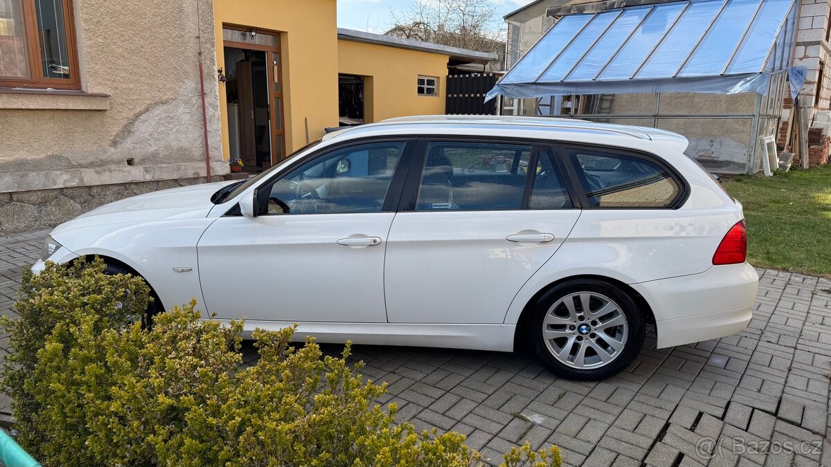 Bmw e91 318D LCI touring - 10