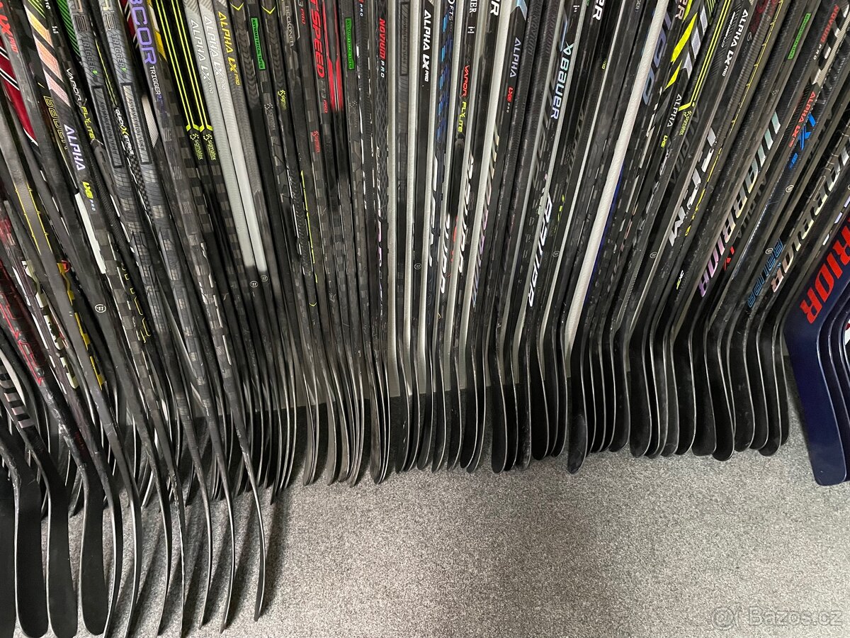 Kompozitová hokejka CCM, WARRIOR - 10