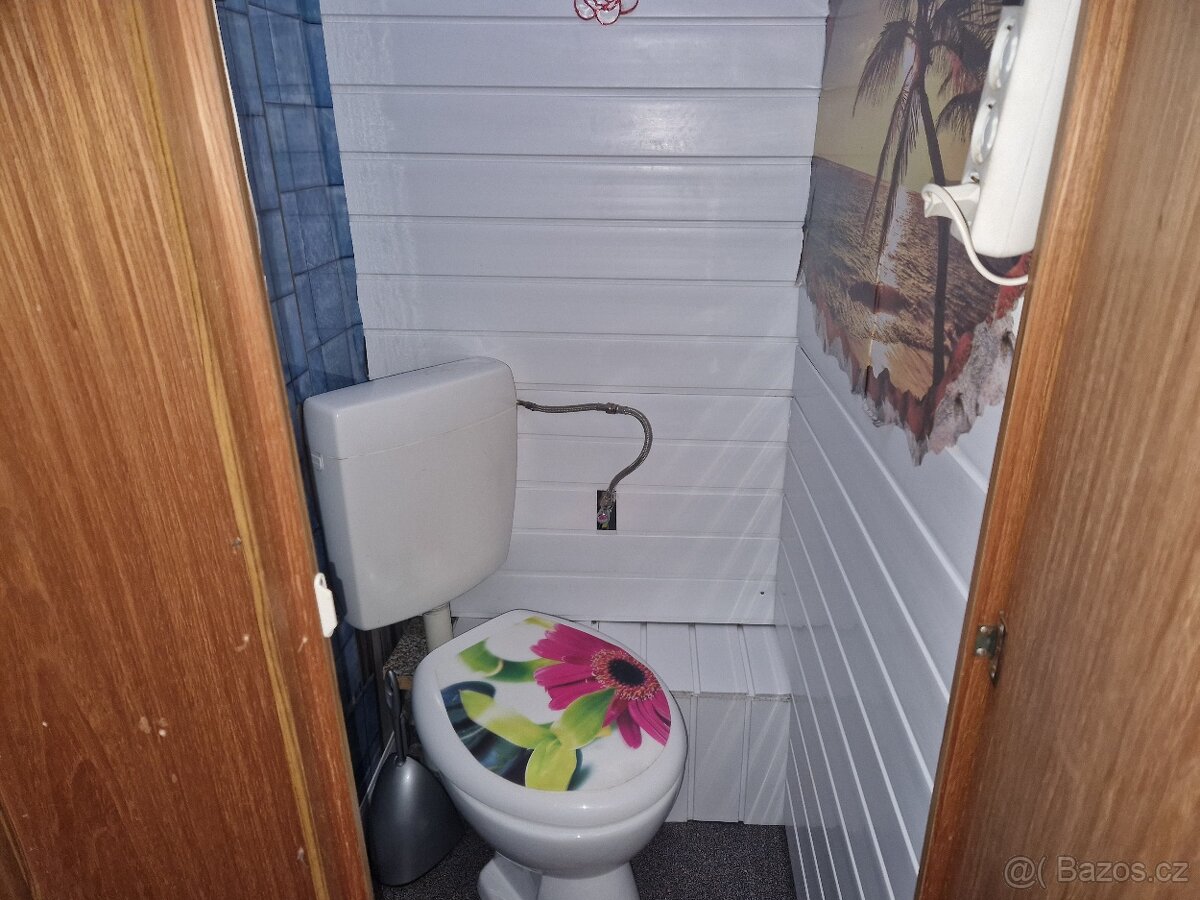 Karavan na pevné stání - 10