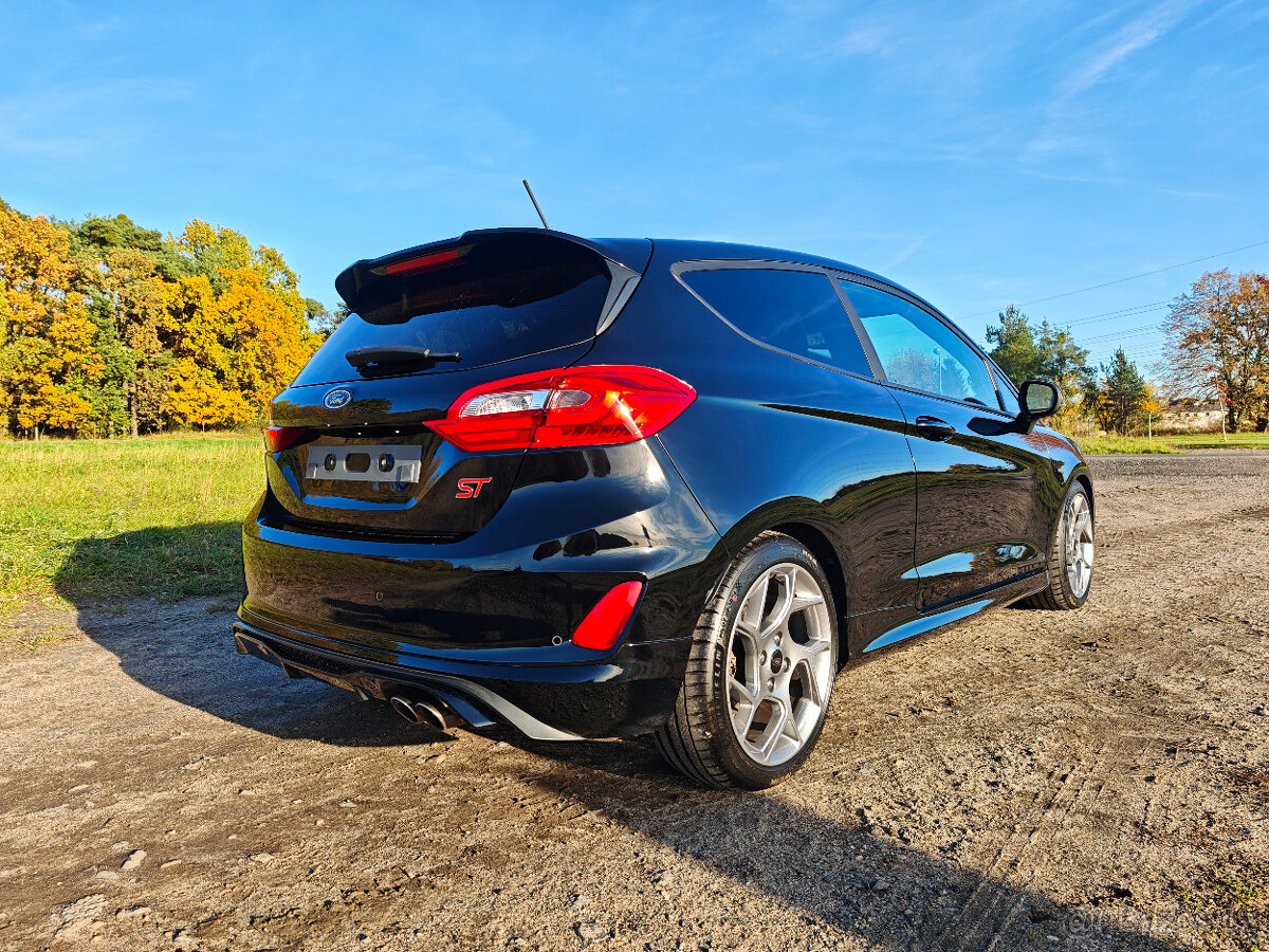 Ford Fiesta MK8 ST,1.5 147KW,6/2018,17"alu, POUZE 67xxxkm - 10