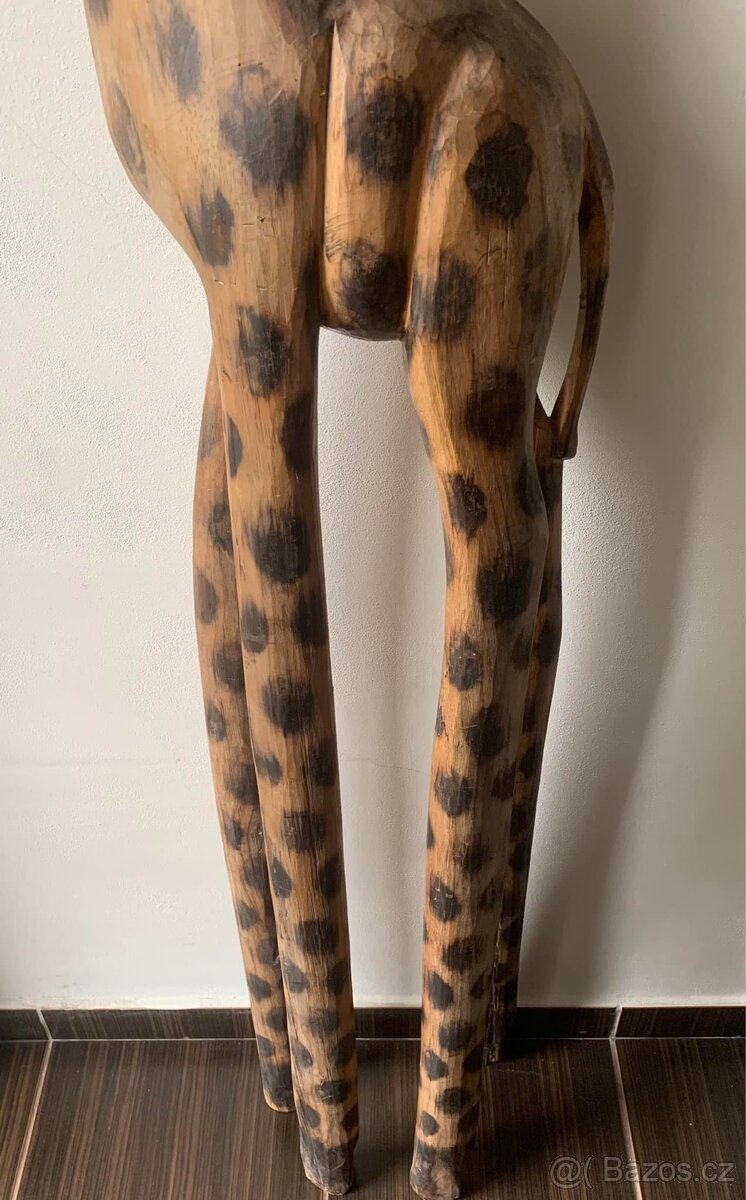 Dvoumetrová dřevěná žirafa - 10