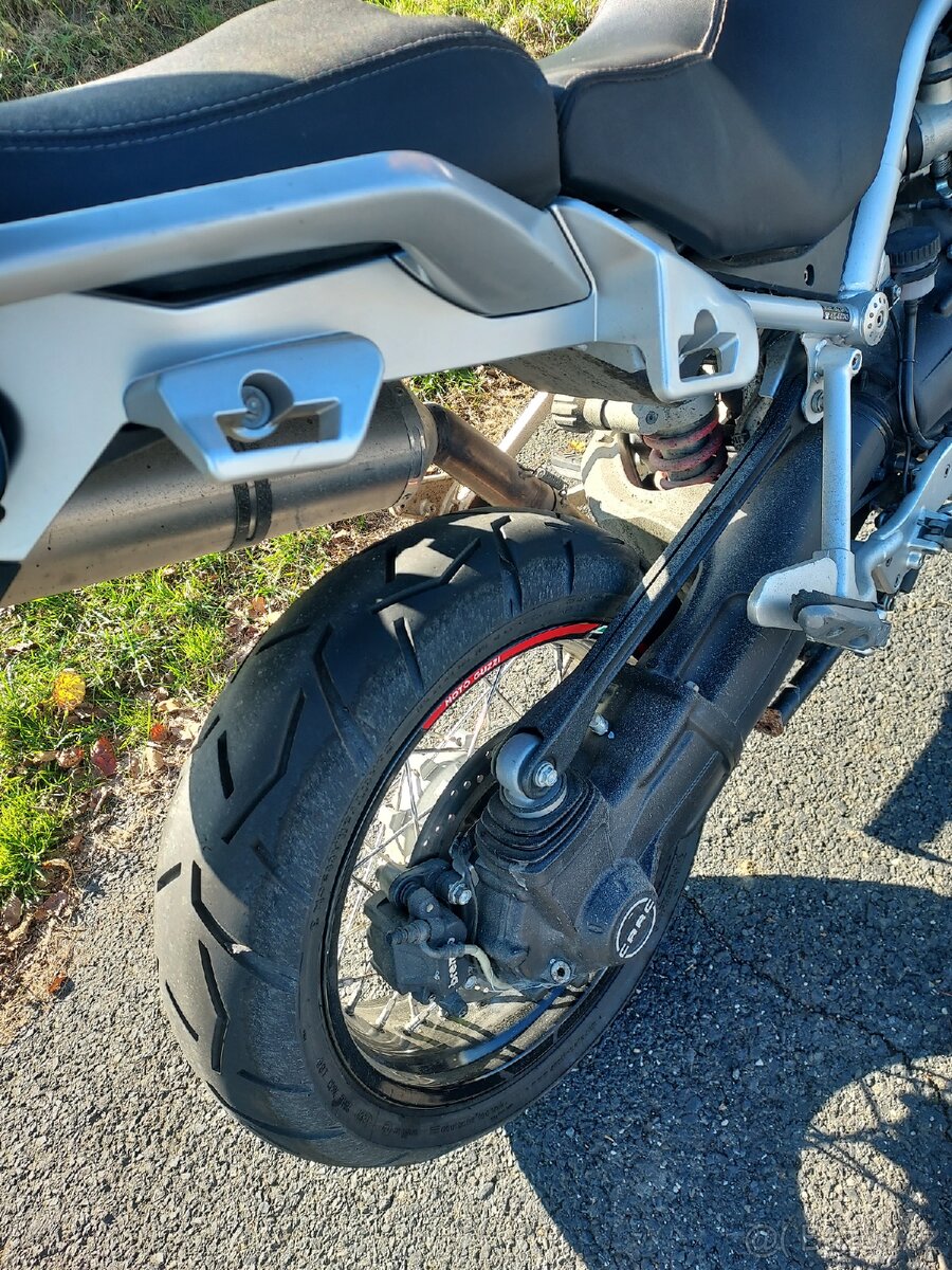 Moto Guzzi Stelvio 1200 - 10