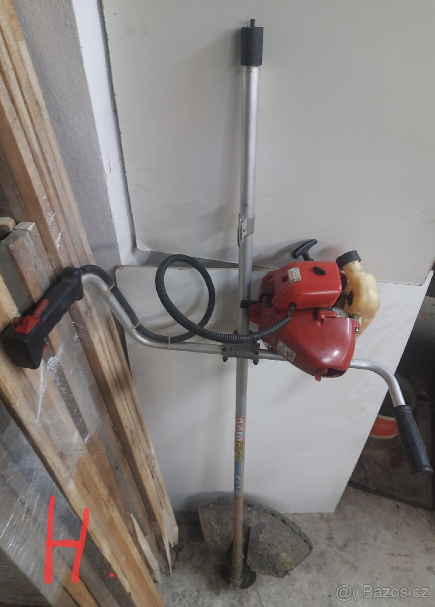 Prodám motor 5.5kw,pilu starší hoblovkou,vozíky - 10