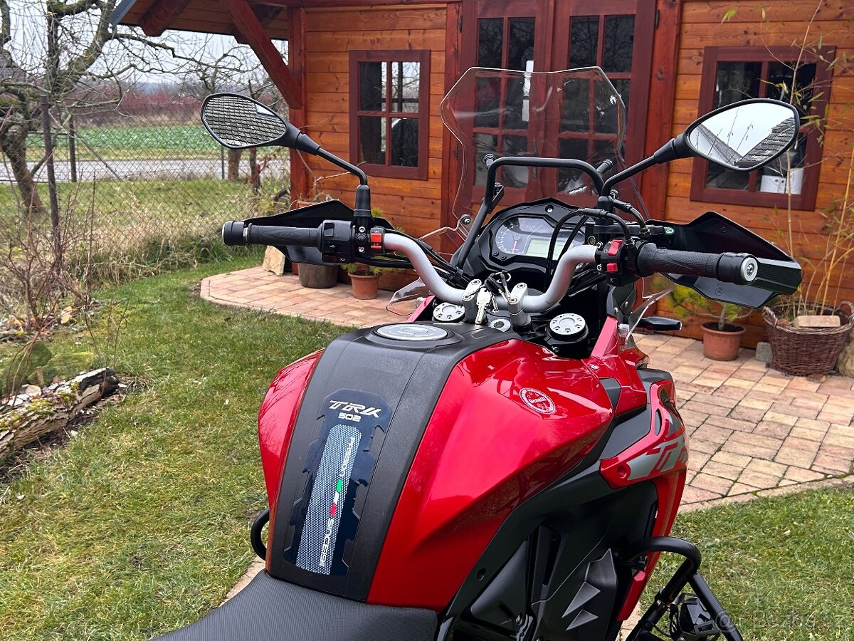 Benelli TRK 502X - 10