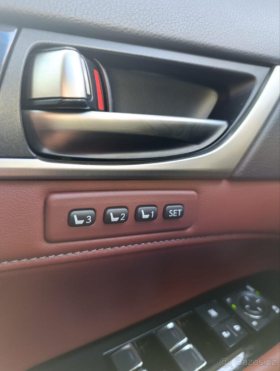 Lexus GS 300H - 10