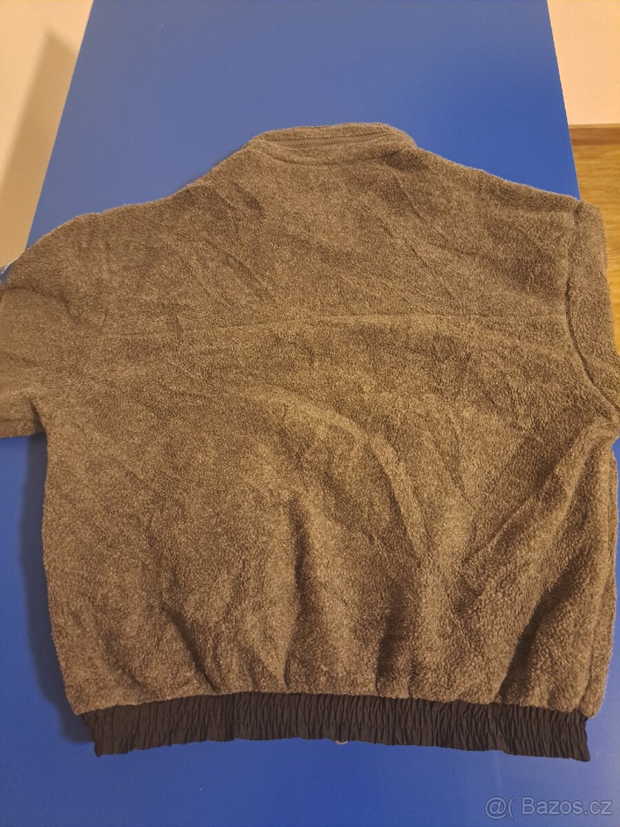 Retro fleecová mikina značky Lacoste - 10