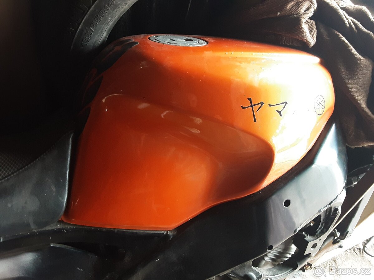 Díly Yamaha R1 R6 yzf 750 yzf 1000/ kapoty nadrž plasty atd. - 10