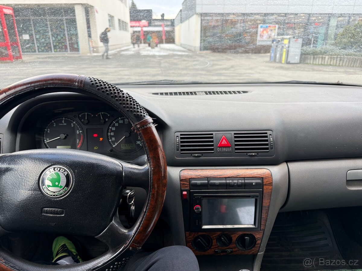 Škoda Octavie - 10