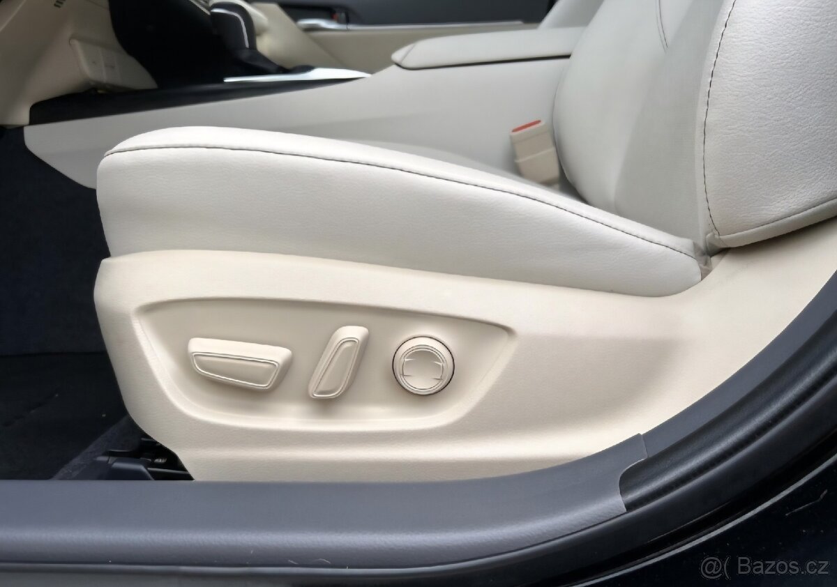 Toyota Camry hybrid 2023 záruka keramika - 10