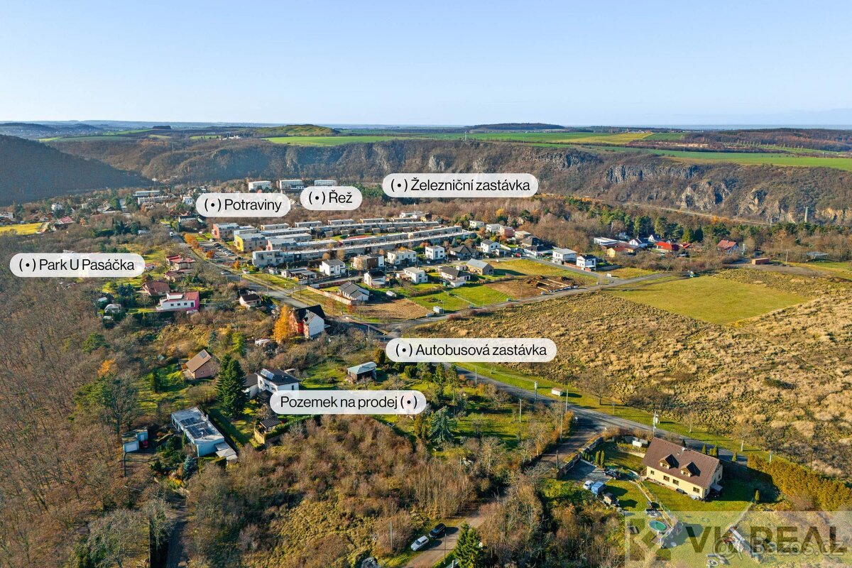 Prodej stavebního pozemku o výměře 858 m2, Husinec u Řeže - 10