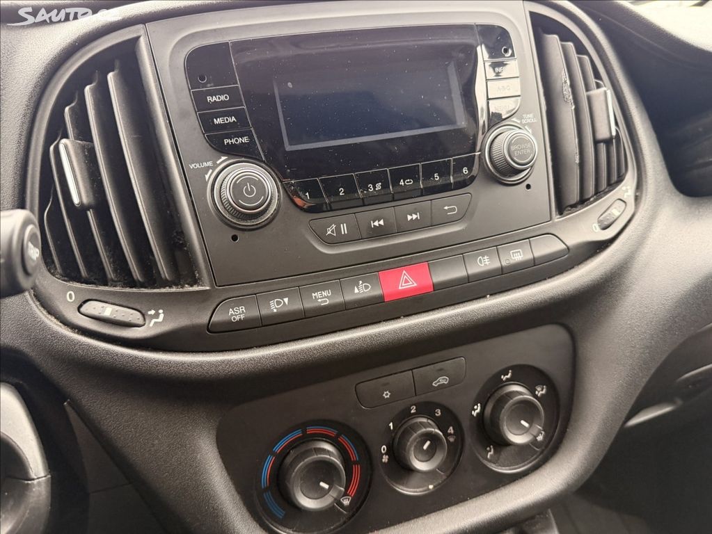 Fiat Dobló 2018 Nova Stk 90450km Perfektní stav - 10