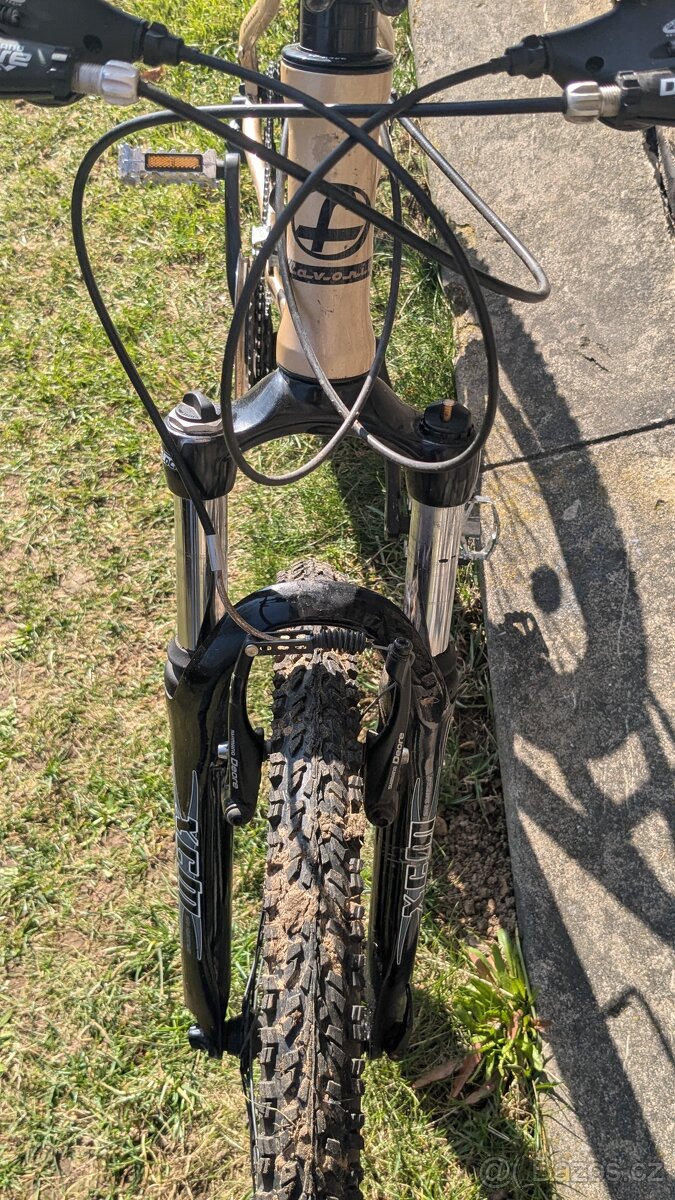 Horské kolo Favorit Python - 10