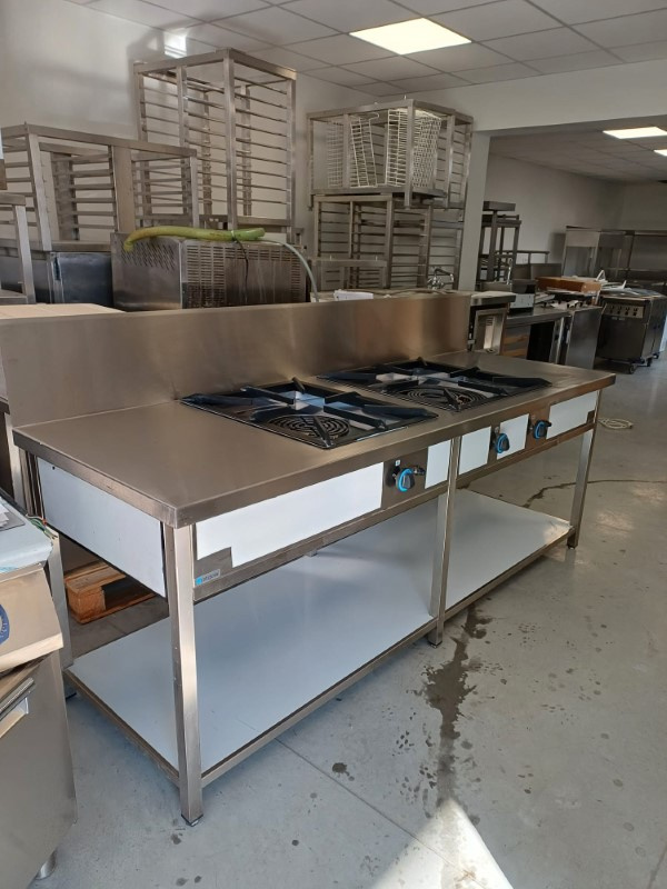 Plynový sporák XXL s paellovými hořáky 10,4kW a 27kW - 10