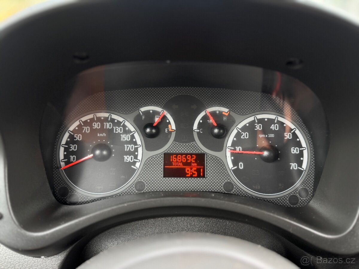 Fiat Panda 1,2 i 51kW 4X4 SERVISNÍ KNÍŽKA - 10