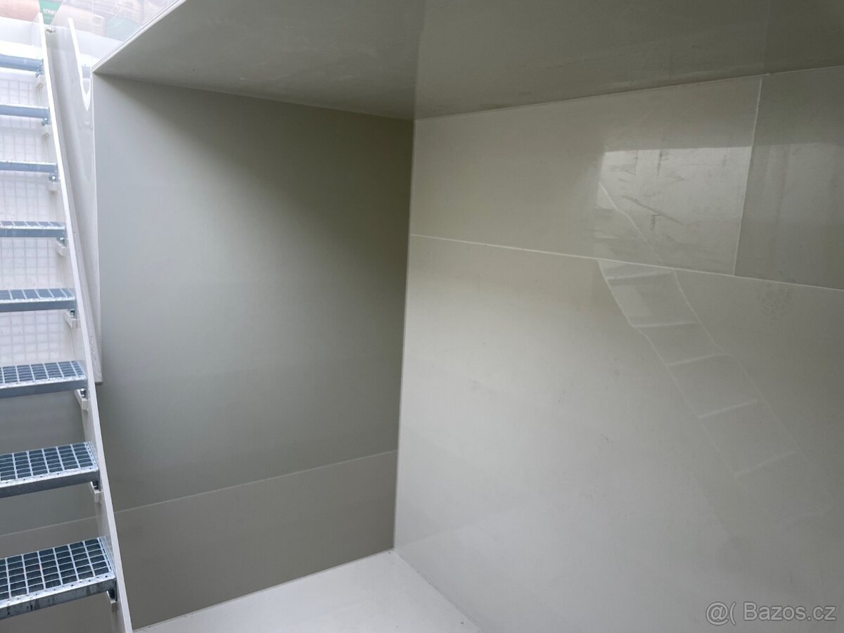 sklep plastový - 10