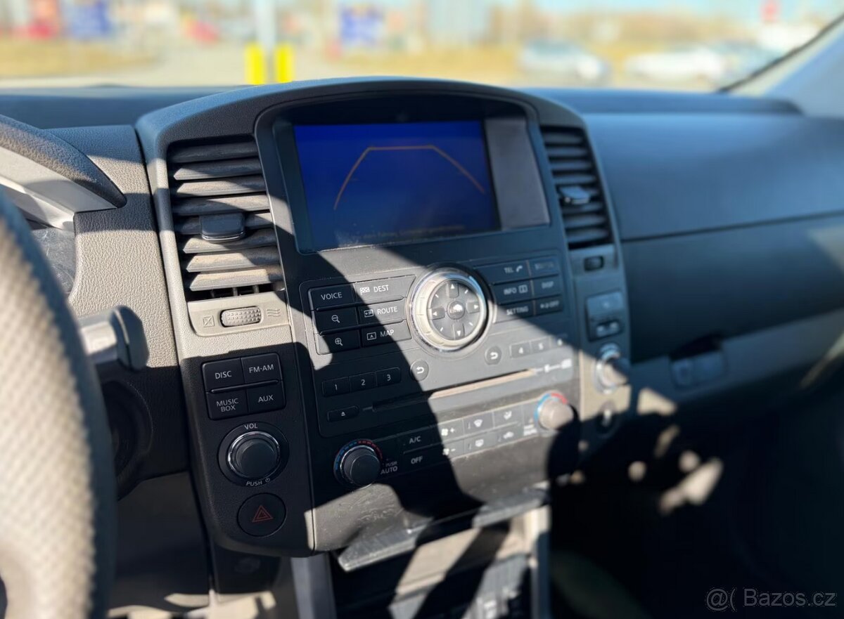 Nissan Pathfinder 2.5 dCi LE 140kw - 10