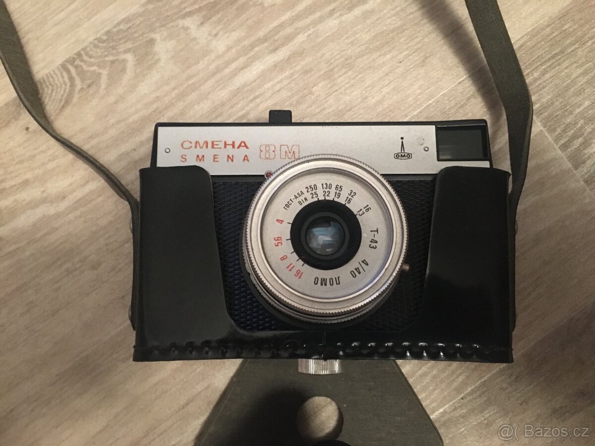 Staré retro fotoaparáty - 10