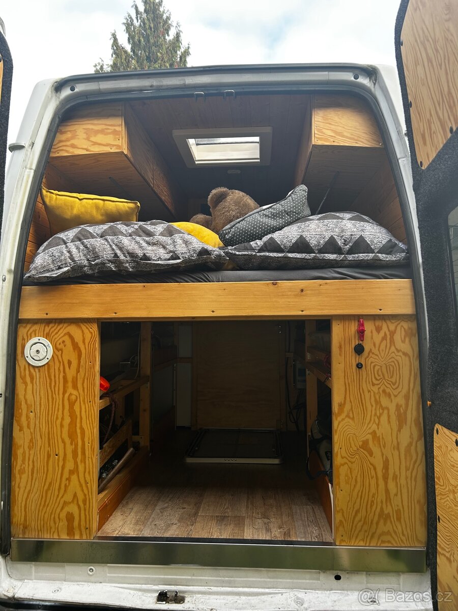 Obytná dodávka - 10