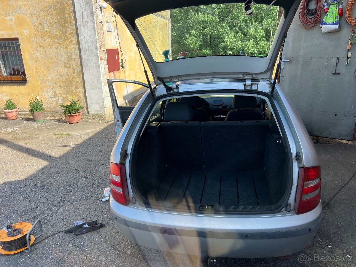 Fabie 1.9 74 kw 2002 - 10