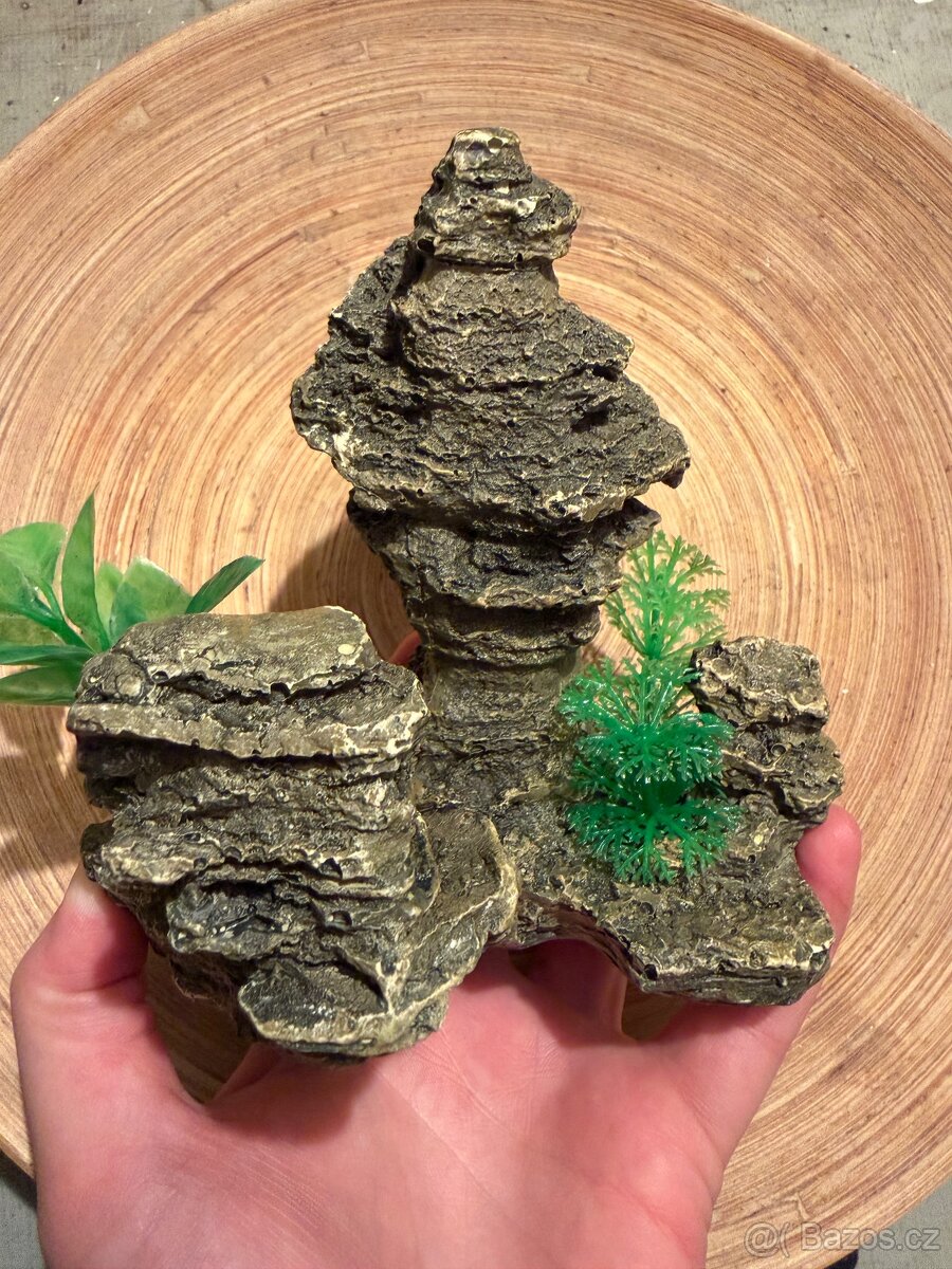 Prodám akvárium 20l i s příslušenstvím - 10