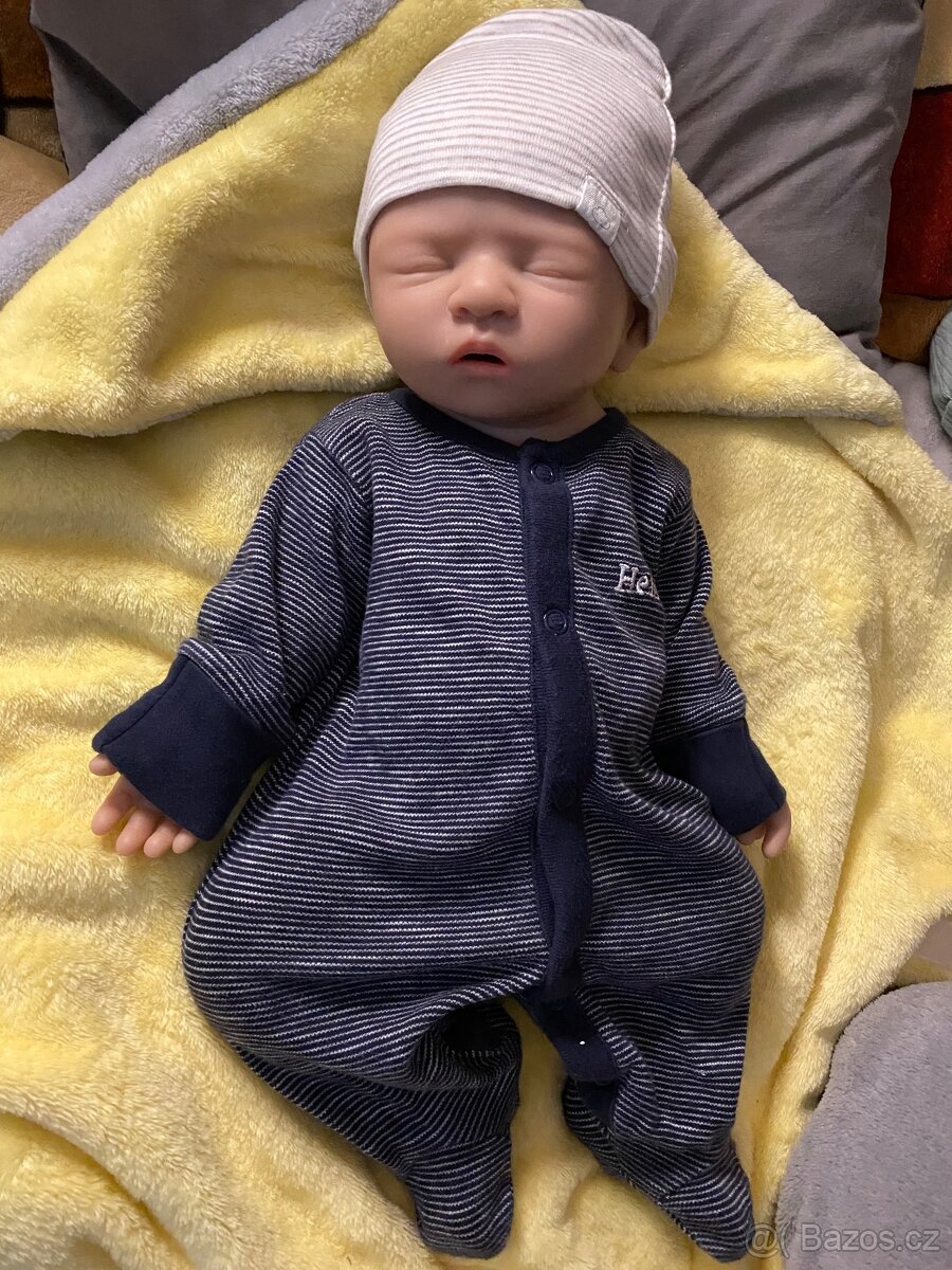 Celosilikonové reborn miminko baby panenka - chlapeček - 10