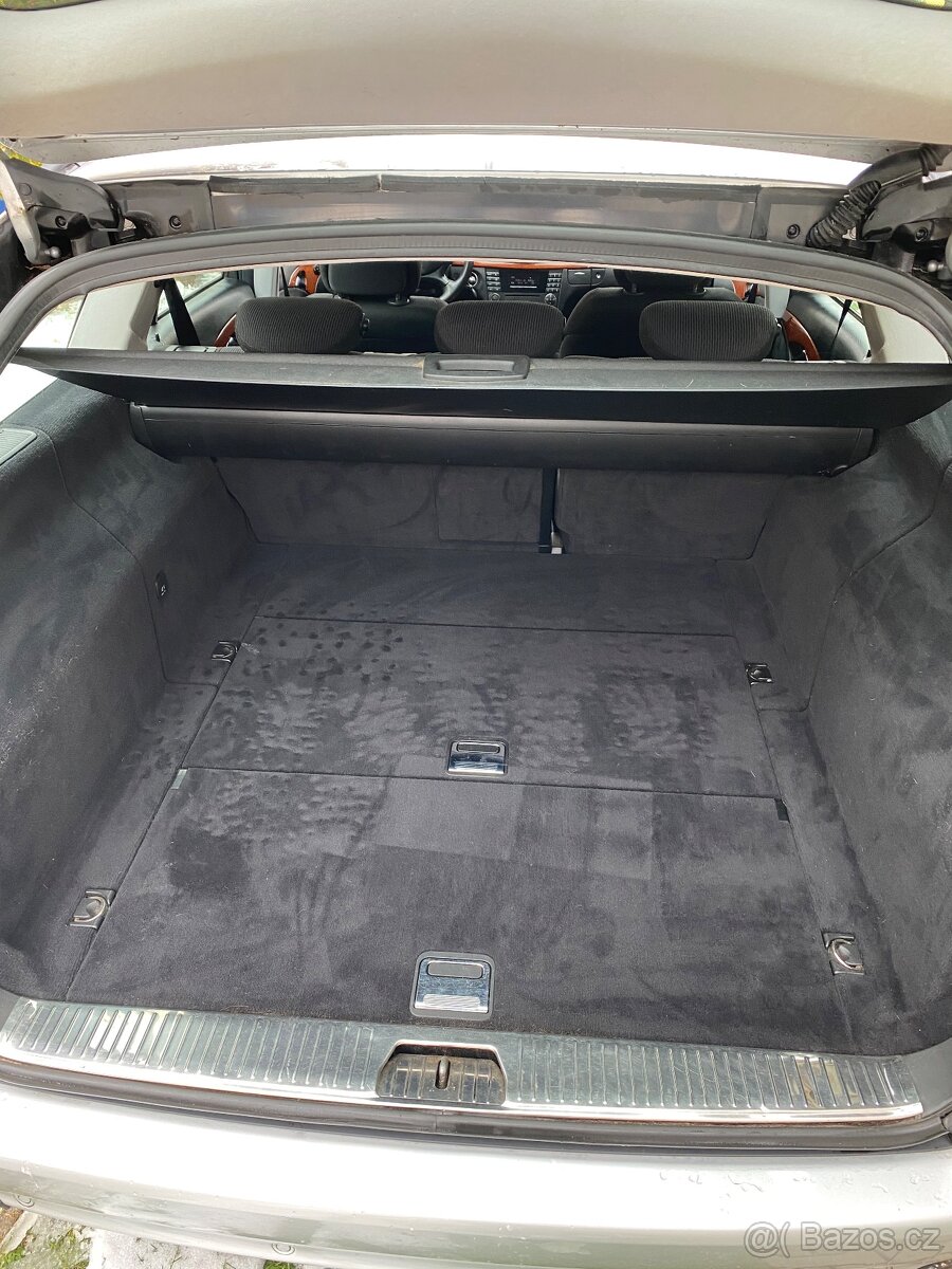 Mercedes Benz E280 - 10