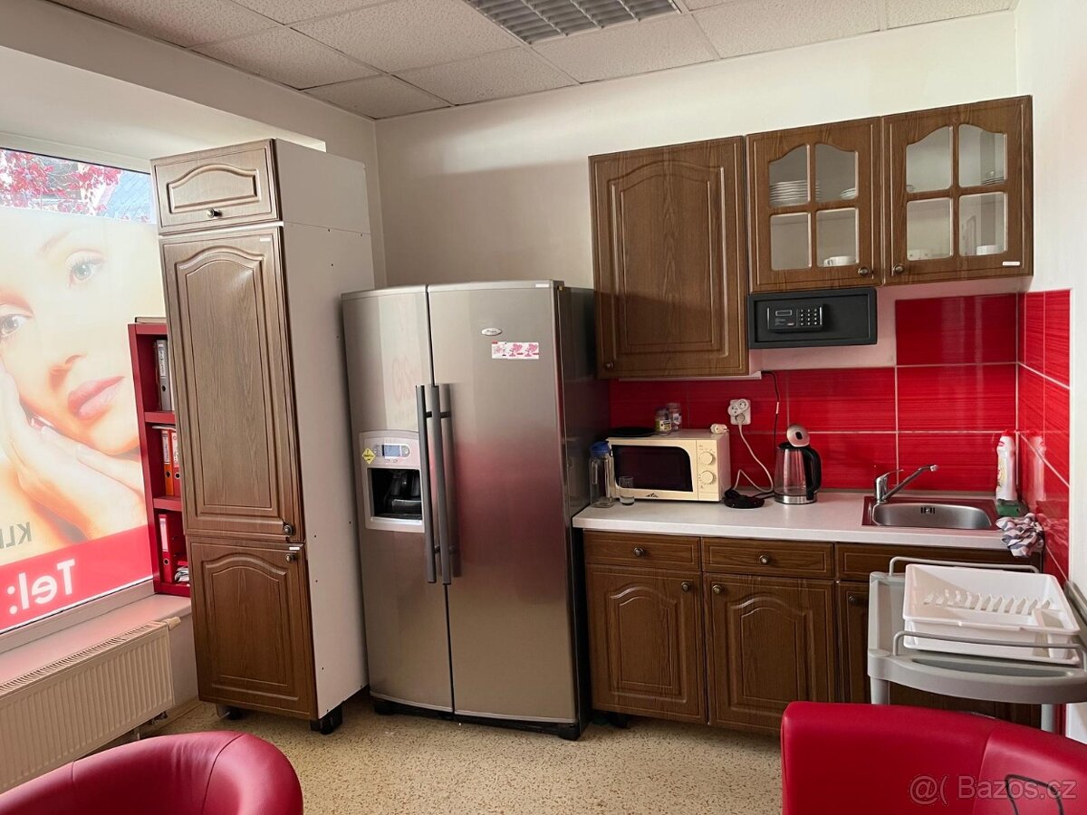 Prodej vybavení zdravotnického zařízení - 10