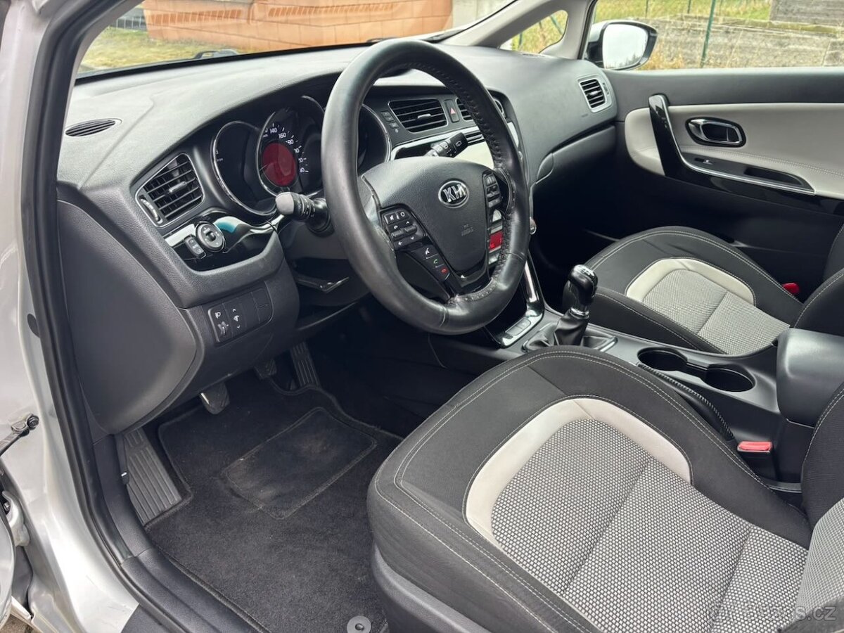 Kia Cee´d, 1.6l/99 kW, Tažné, Plná výbava - 10