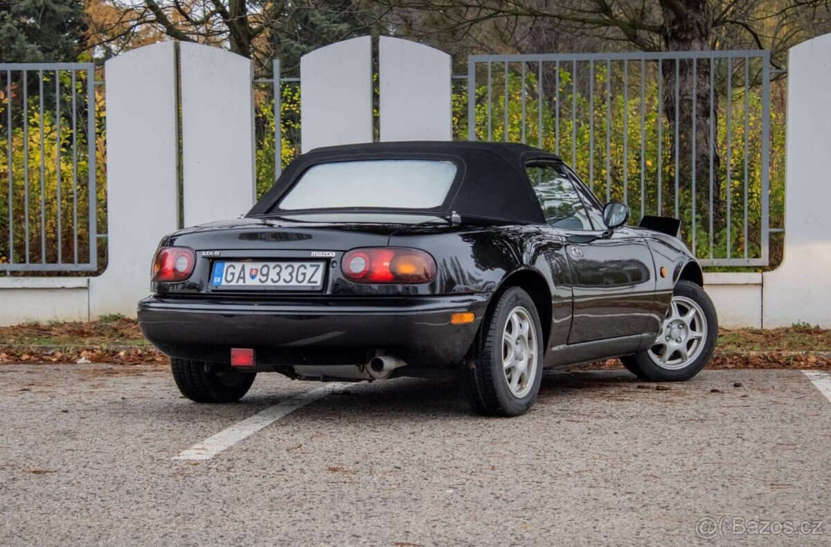 Mazda MX-5 Miata 1,8 benzín - 10
