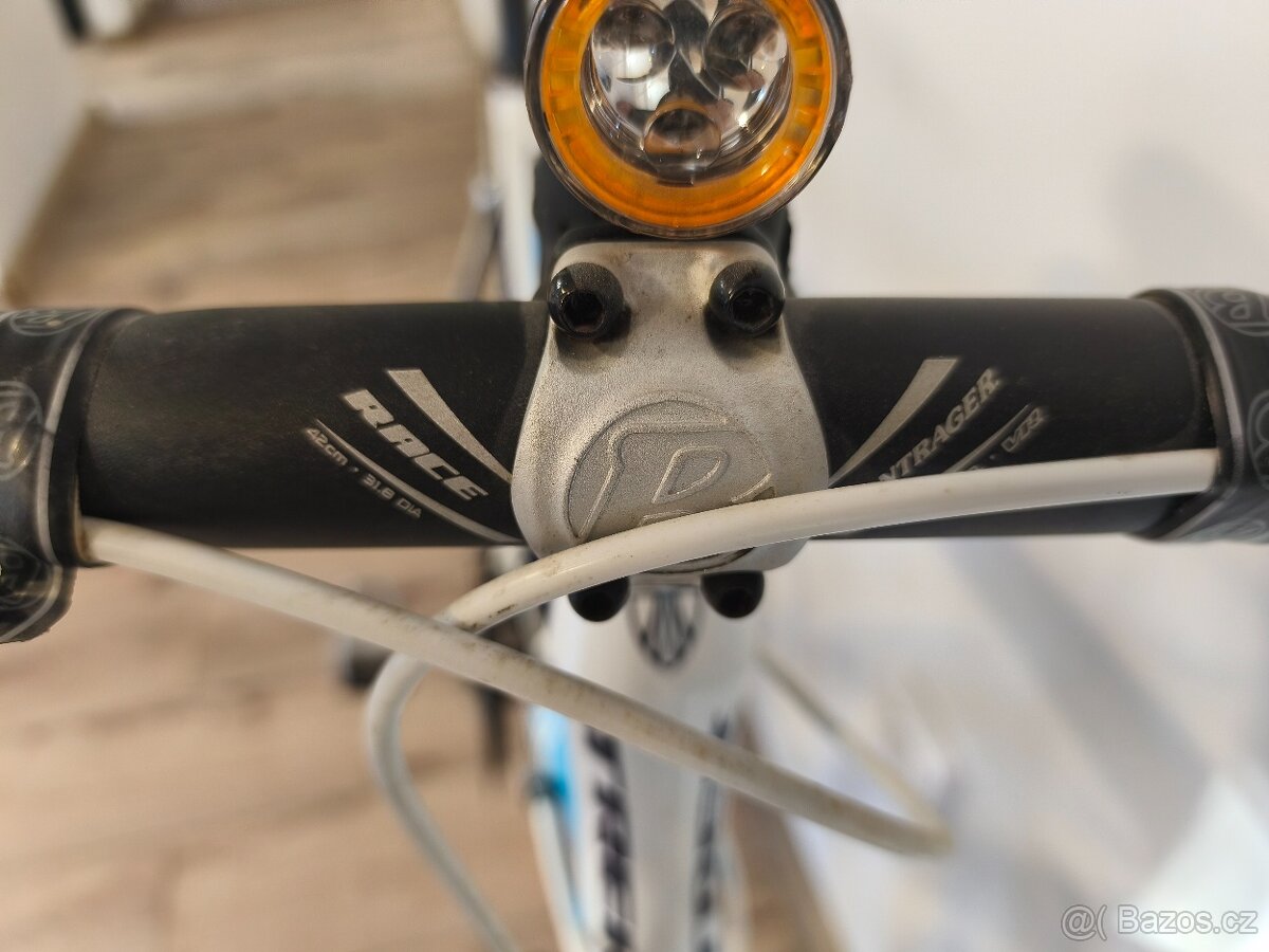 Trekové kolo Bontrager - 10