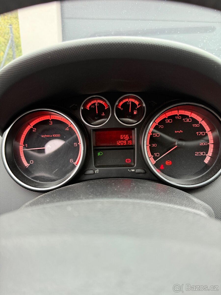 Peugoet 308 1.6 hdi 66kw - 10