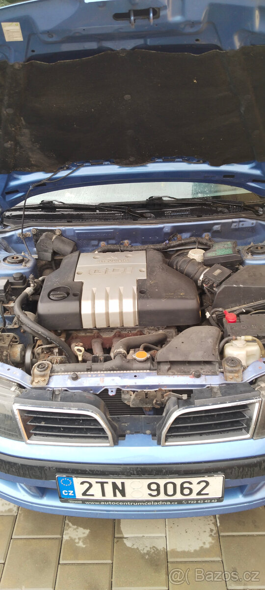 Mitsubishi Carisma 1.8 GDI - 10