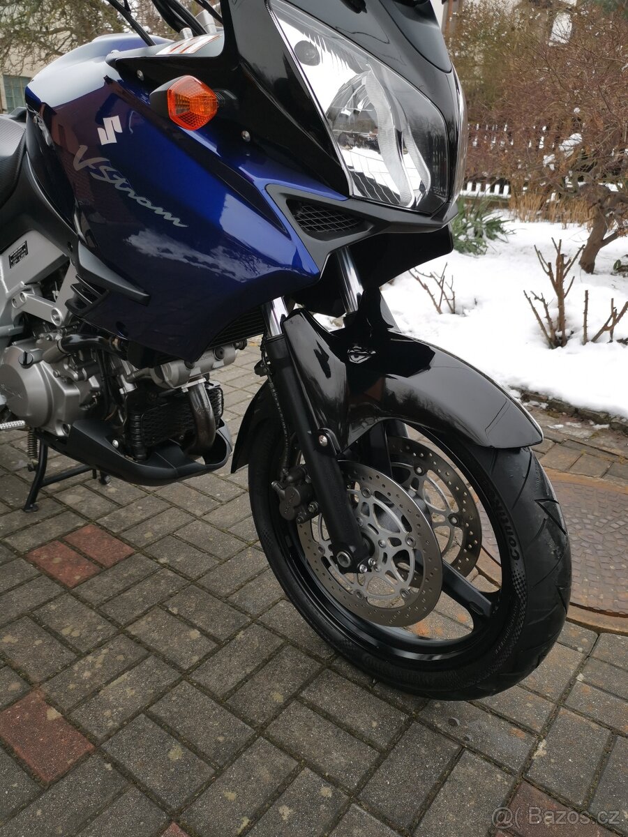 Suzuki DL1000 V-Strom K4 - 10