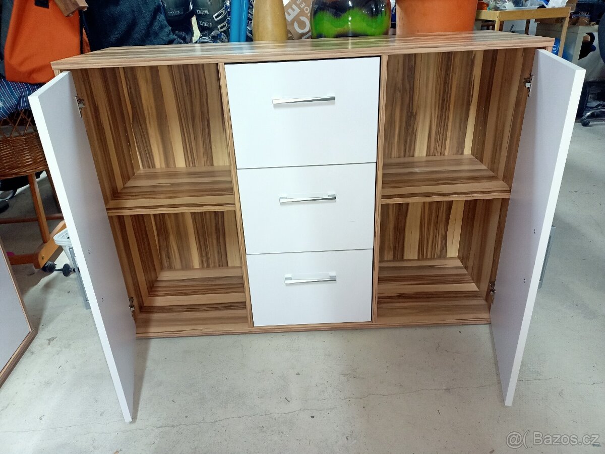 Prodám 2 x hezké moderní komody - 10