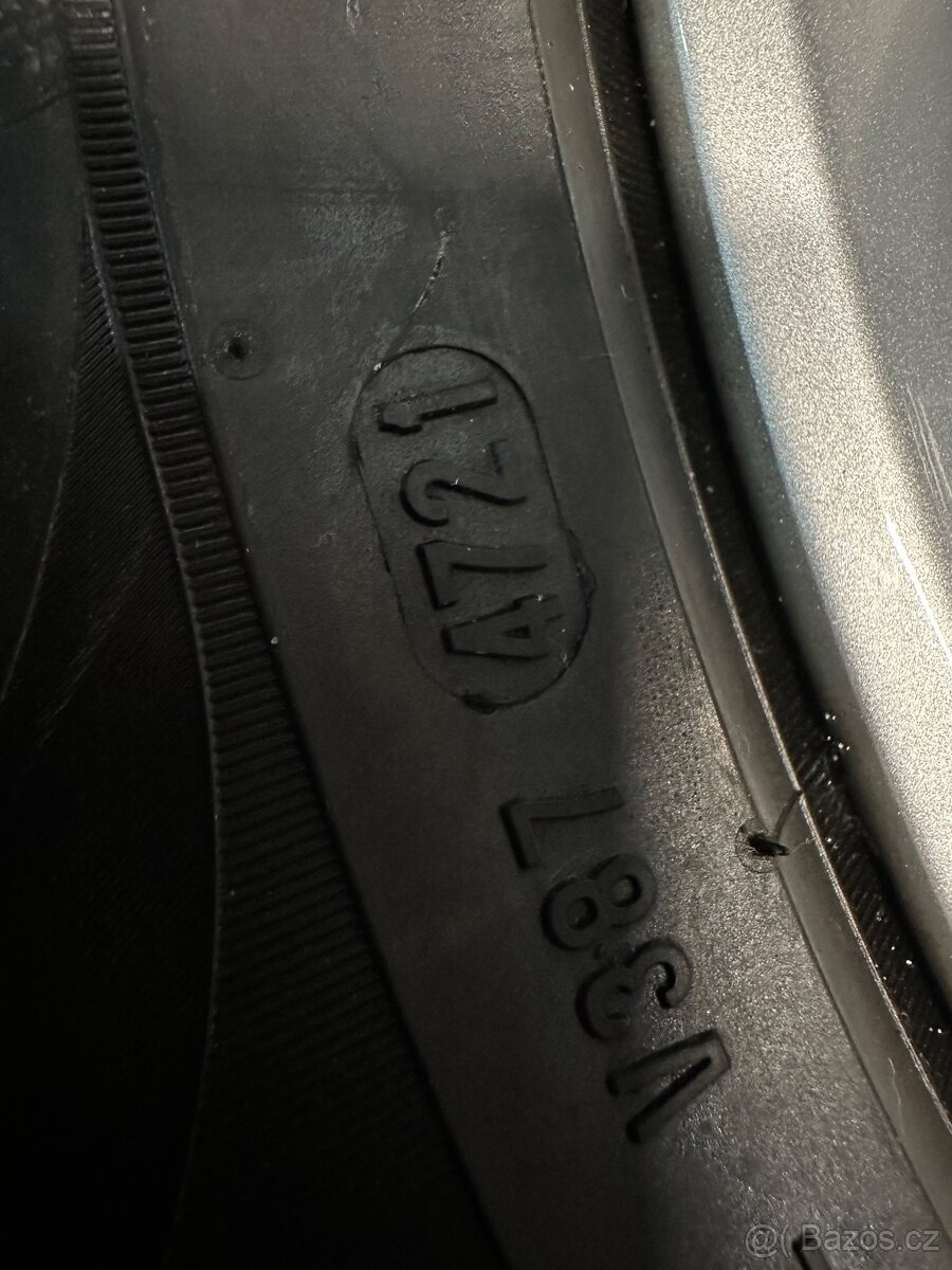 Audi Q5 - 235/65 R17 - ZIMNÍ ZÁNOVNÍ SADA - 10