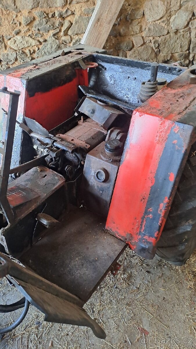 Prodám zadní část malotraktoru mt8 150 32 - 10