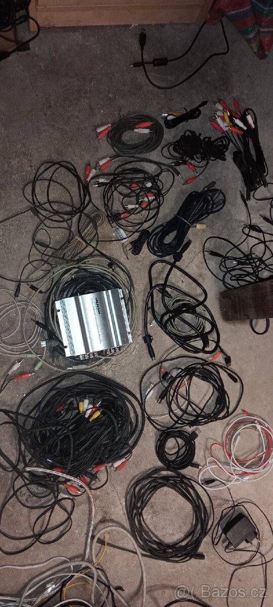 Subwoofer a autoradia + zesilovač - 10