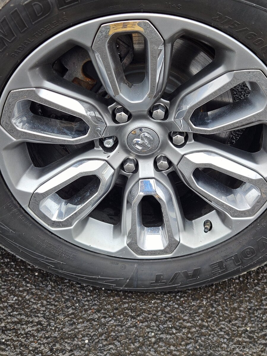 Dodge RAM 1500 5.7V8 Crew Cab r.v.2022 - 10