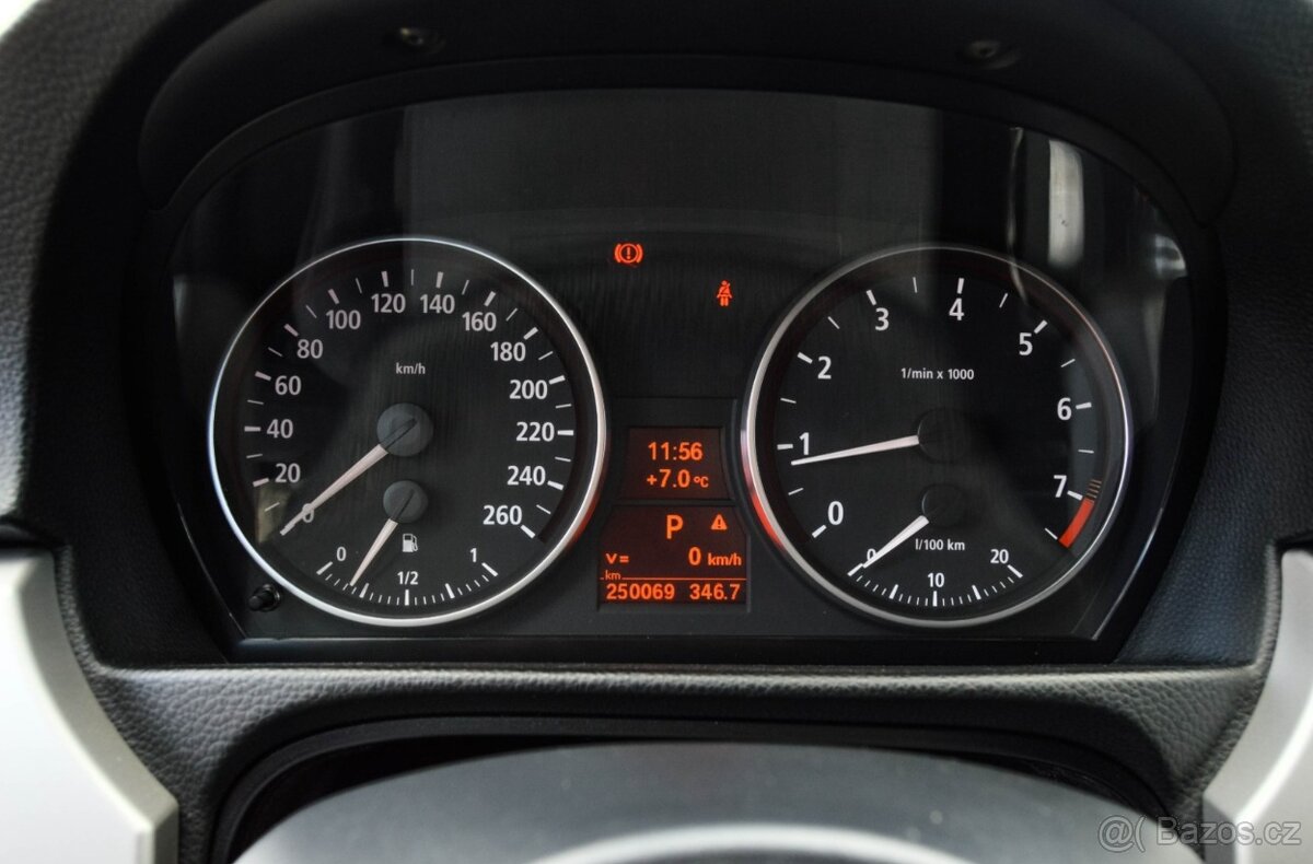 BMW E90 Rad 3 325i A/T - 10