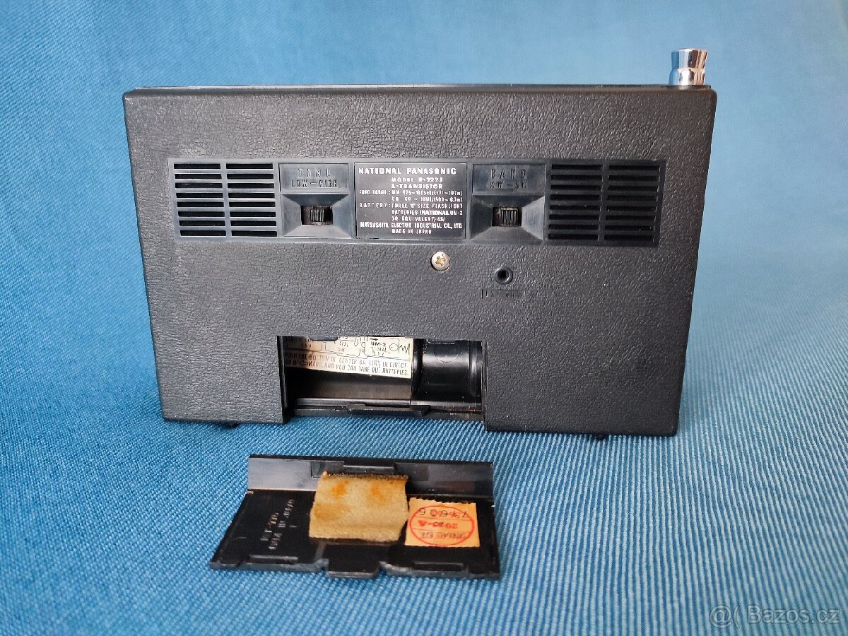 RETRO RADIO NATIONAL PANASONIC R-222J. - 10