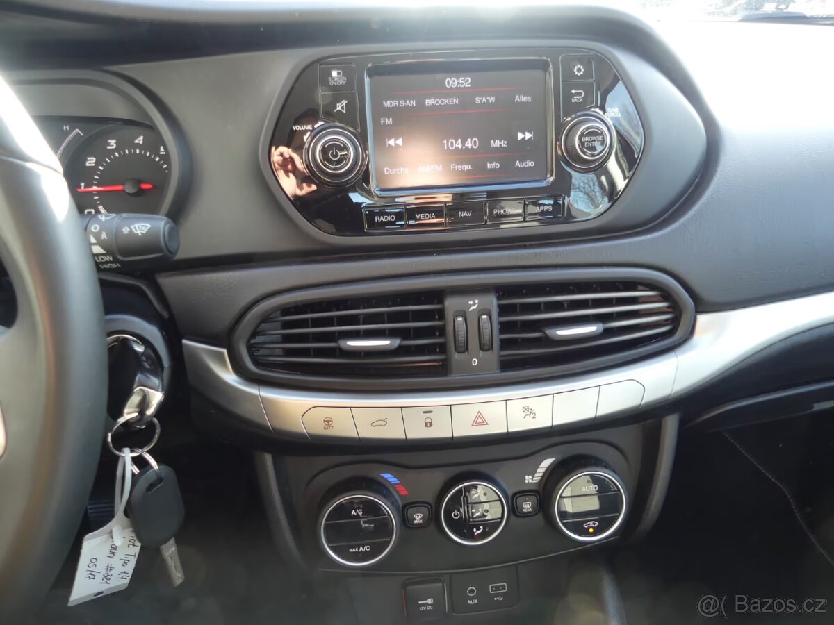 Fiat Tipo 1.4 SALON 70 kW Manuál - 10