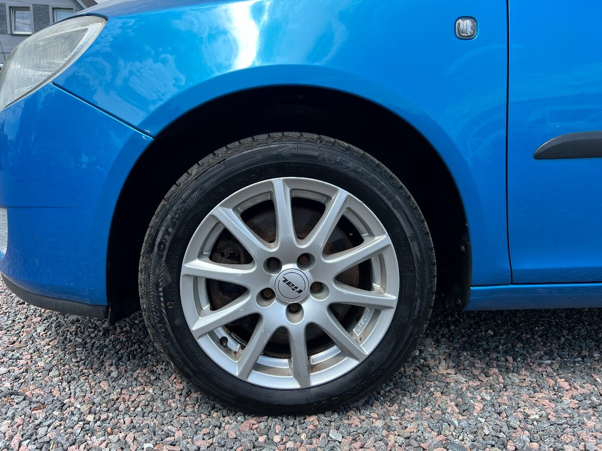 Škoda Roomster 1.6i 77 kW Výbava,Stav,Servis - 10