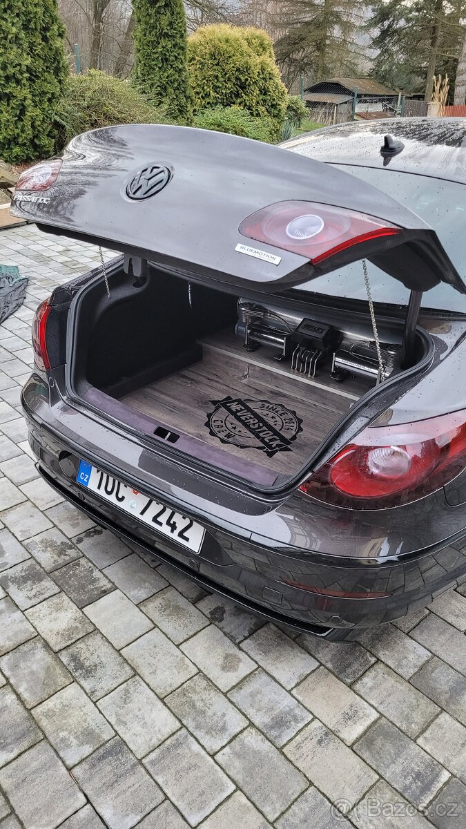 Prodám VW Passat CC 2.0 tdi R-Line - 10
