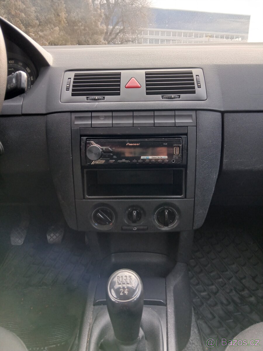 ŠKODA FÁBIA 1,2 HTP - 10