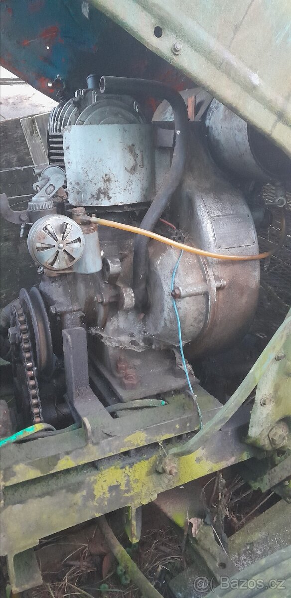 Traktor domácí výroby MOTOR Č. Budějovice - 10