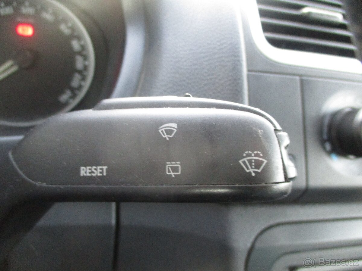 Škoda Fabia 1.2 HTP ČR 1.MAJ. - 10