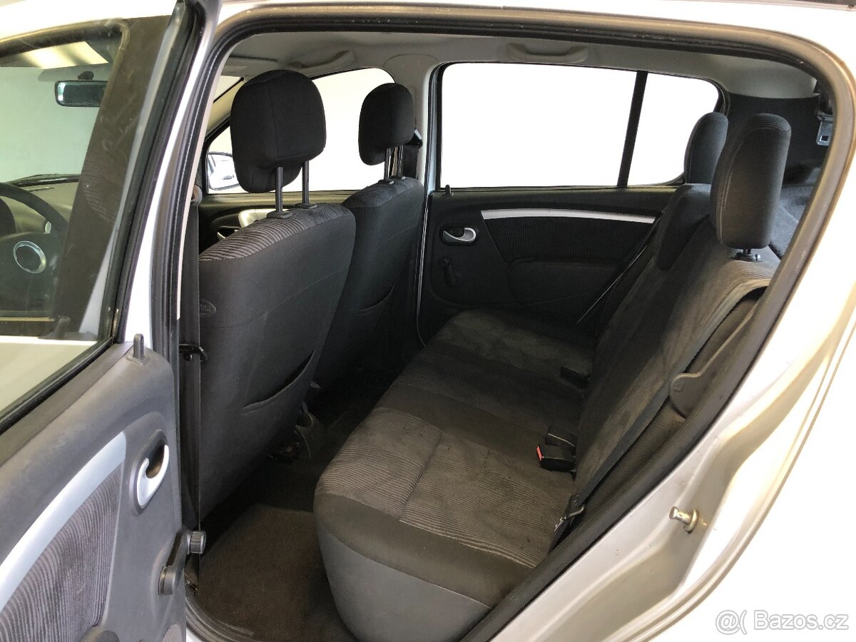 DACIA SANDERO 1.4MPI - 10