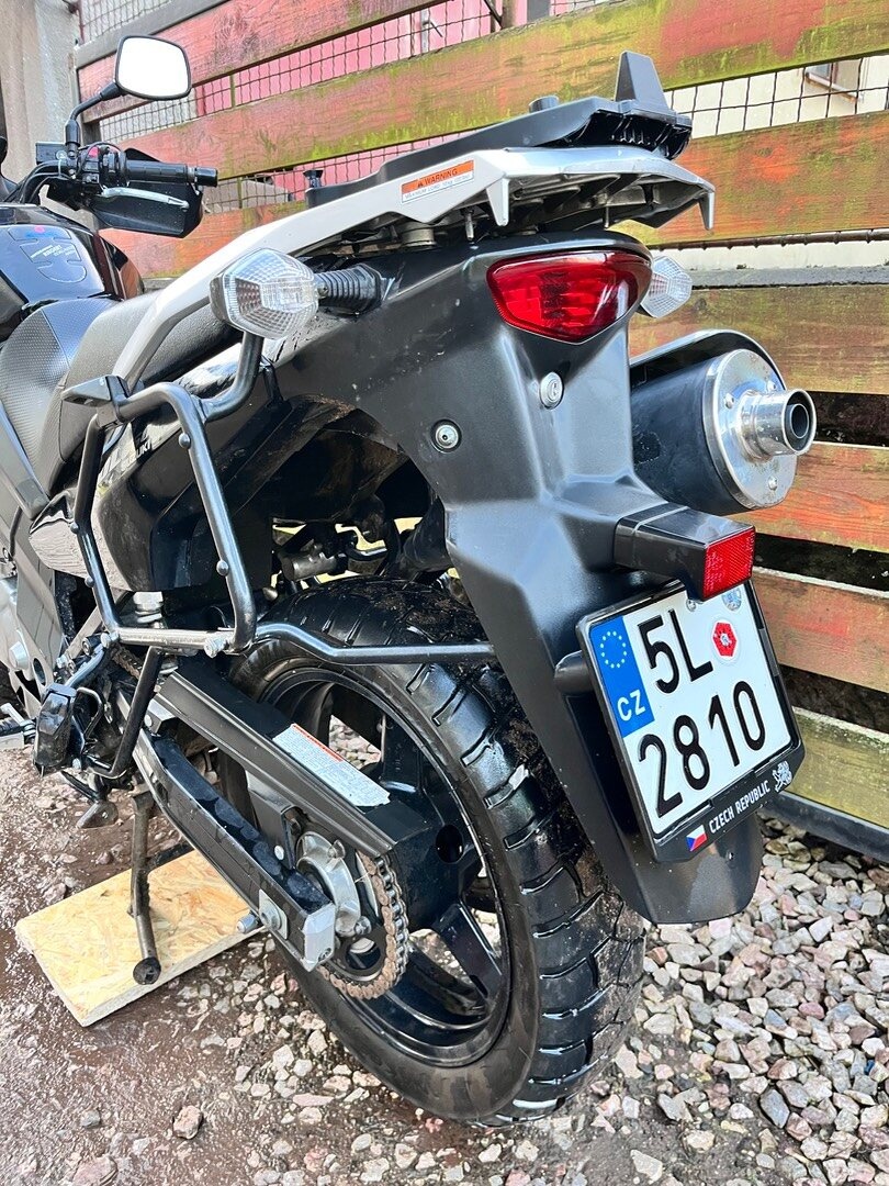Suzuki DL 650 VSTROM - 10