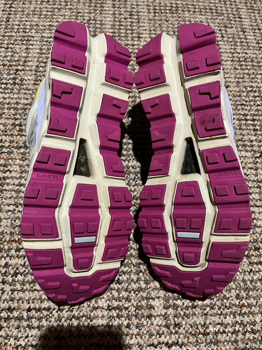 On Running, model Cloudvista, velikost 38 - 10